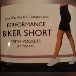 WEST LOOP Performance Legging Biker Shorts with pockets XL NEW